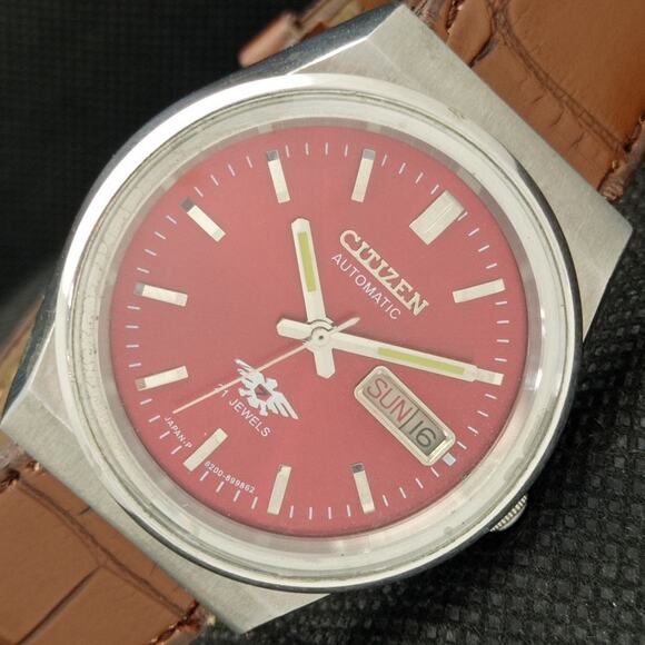 Citizen Other - Vintage 1974 Citizen Automatic Mens Silver Watch W/daydate & Red accents